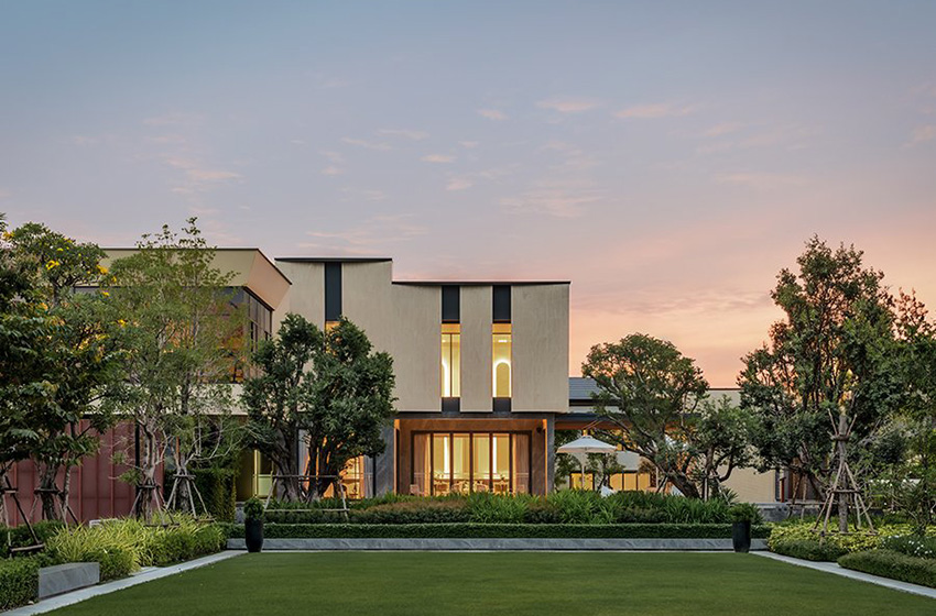 House with Shared Pool in Bangnatrad 